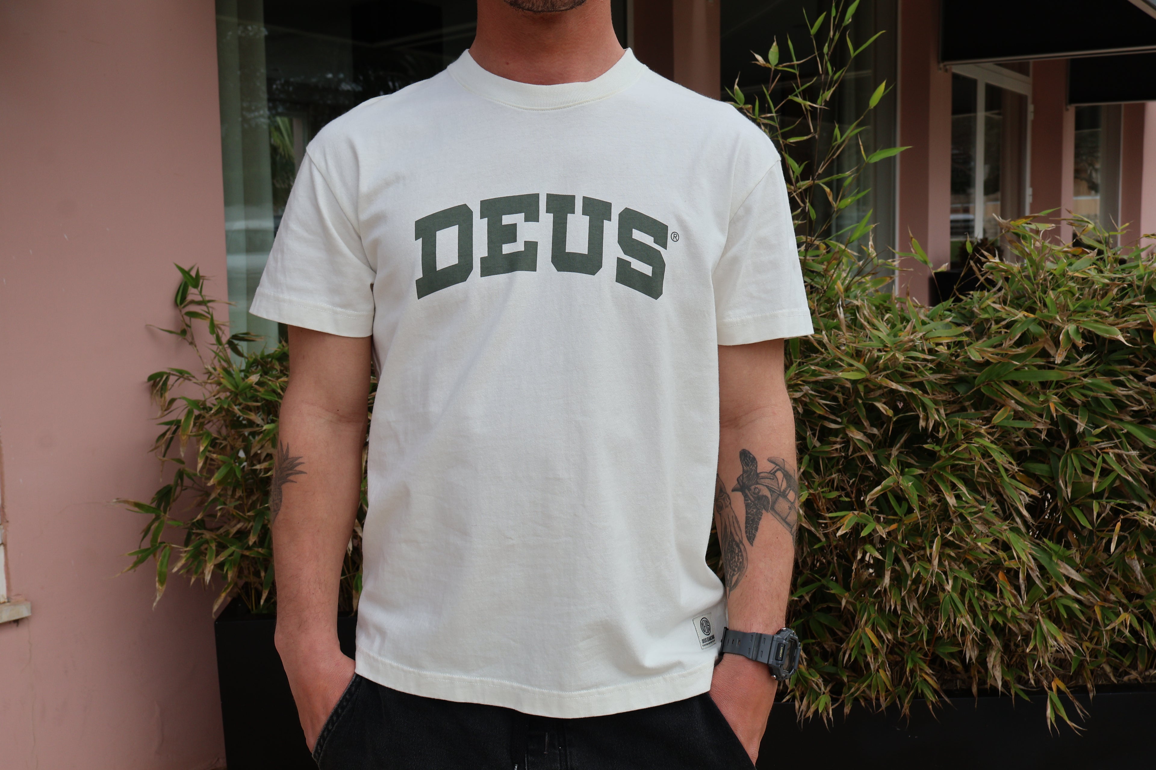 Revolution Tee Vintage White Deus Ex Machina